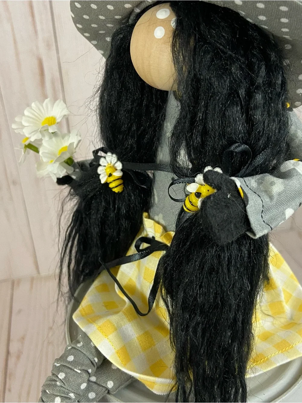 Handmade Sitting Bee Girl Gnome – Daisy Bumble Bee Shelf Sitter Decor - Picture 12 of 15